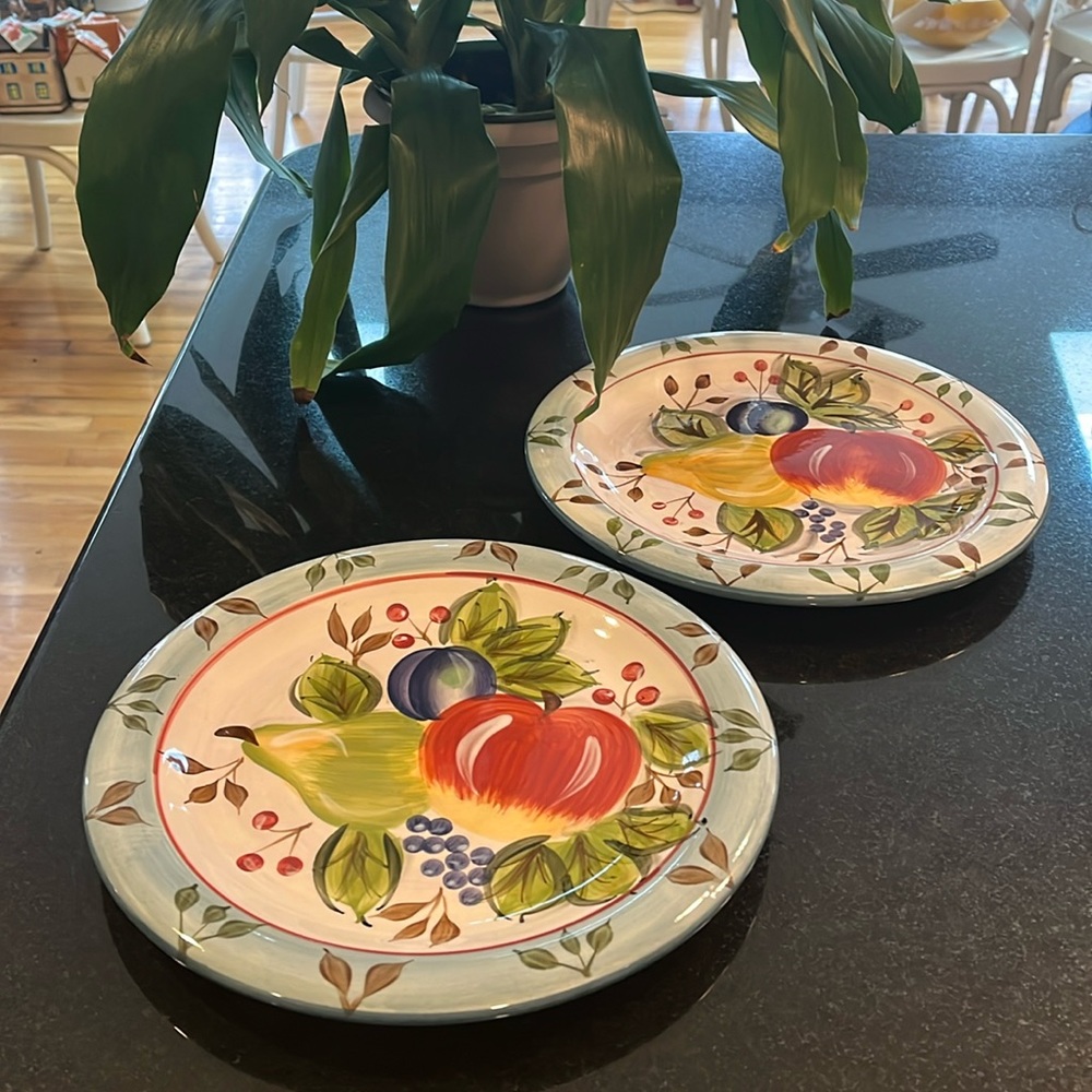 Dinner Plate Black Forest Fruits by HERITAGE MINT - Set of 2
